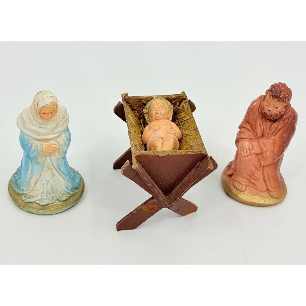 Vintage Putz Cardboard Manger & Chalkware Nativity Holy Family Jesus Mary Joseph